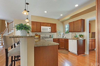 Experience the best of Chain O'Lakes living in this beautifully - photo 7