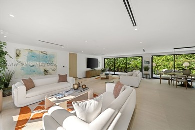 Exquisite home on a coveted corner lot on Rivo Alto in the - photo 4
