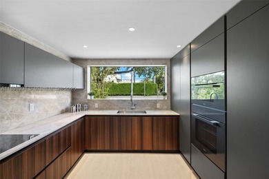 Exquisite home on a coveted corner lot on Rivo Alto in the - photo 10