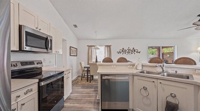 Some homes just make everyday life feel a little more like - photo 12