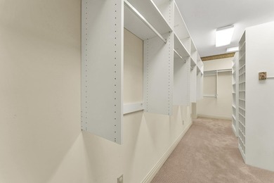 Welcome to luxury living in Springfield's most exclusive gated - photo 23