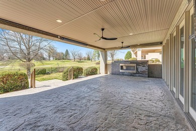 Welcome to luxury living in Springfield's most exclusive gated - photo 29