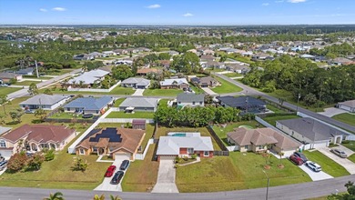 Some homes just make everyday life feel a little more like - photo 29