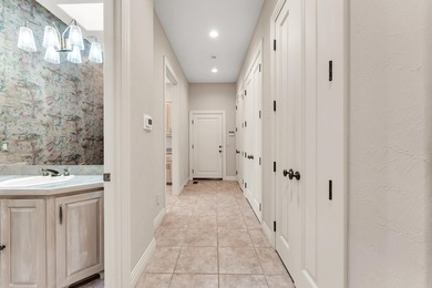 Welcome to luxury living in Springfield's most exclusive gated - photo 32