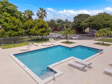 Welcome to this beautifully updated 2-bedroom, 2.5-bath corner - photo 36