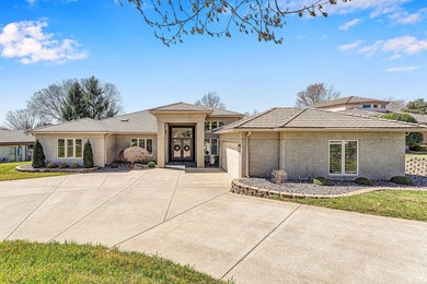 Welcome to luxury living in Springfield's most exclusive gated - photo 37