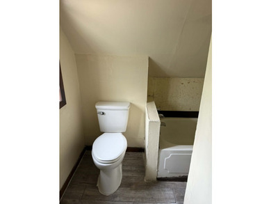 This City of Erie 2-unit has great curb appeal and will make a - photo 9