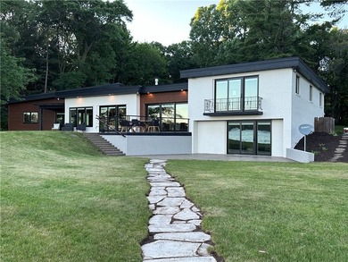 Rare opportunity for a luxury home on the most valuable lot on - photo 2