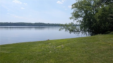 Rare opportunity for a luxury home on the most valuable lot on - photo 4