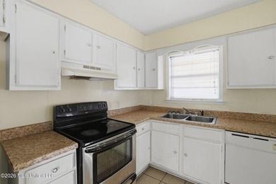 Welcome to this cozy and affordable single-family home in the - photo 11