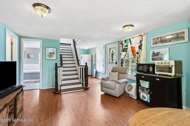One-of-a-kind home! This 2 bed, 1 bathroom cottage includes a - photo 11