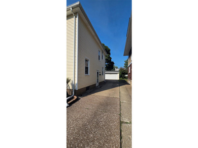 Well-maintained 2-story home in the Frontier area offering 3 - photo 4