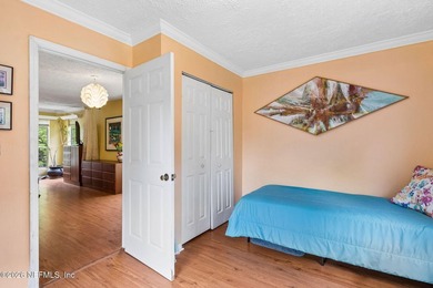 One-of-a-kind home! This 2 bed, 1 bathroom cottage includes a - photo 17