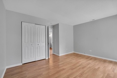 Gorgeous, move-in-ready, end-unit townhouse with 2 bedrooms, 1.5 - photo 18