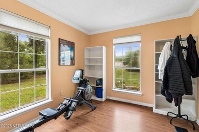 One-of-a-kind home! This 2 bed, 1 bathroom cottage includes a - photo 18