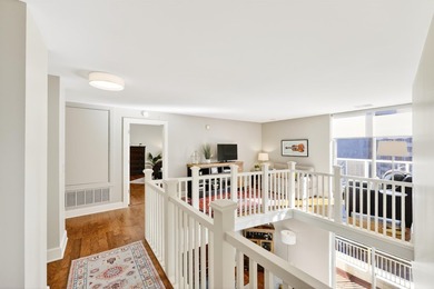 Don't miss this rare and stunning two-level corner penthouse - photo 21