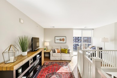 Don't miss this rare and stunning two-level corner penthouse - photo 22