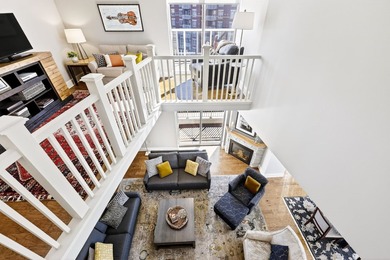 Don't miss this rare and stunning two-level corner penthouse - photo 24