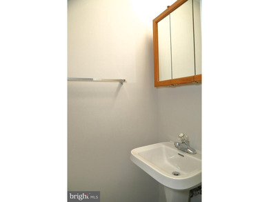 Additional listing photo 4