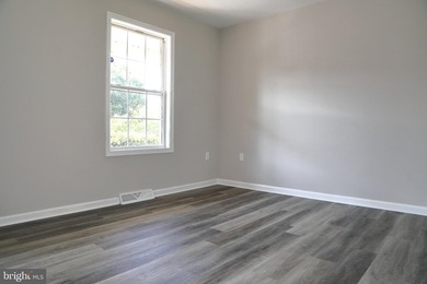 Totally renovated townhome like brand new! You' ll appreciate - photo 6
