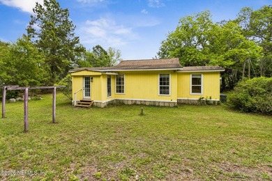 One-of-a-kind home! This 2 bed, 1 bathroom cottage includes a - photo 28