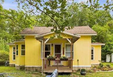 One-of-a-kind home! This 2 bed, 1 bathroom cottage includes a - photo 30
