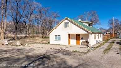 Welcome to a rare opportunity 3Bed and 3Bath and rental income! - photo 4