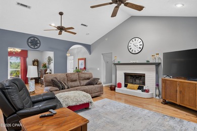 Welcome to 2712 Marian Drive, a beautifully maintained brick - photo 8