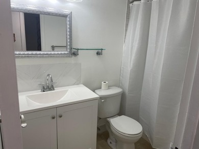 Welcome to Paradise. This two-bedroom, two-bathroom condominium - photo 15