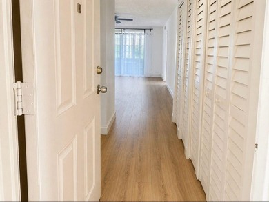 Welcome to Paradise. This two-bedroom, two-bathroom condominium - photo 22