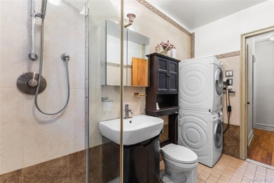 Welcome to this spacious Bensonhurst cooperative offering - photo 23