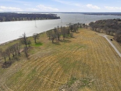 Lake Fork Lot For Sale in Emory Texas