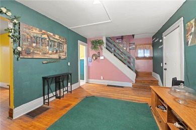 Move right into this 3 bedroom and 2bath home in the City of - photo 6