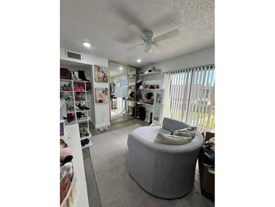 Completely Remodeled, beautiful and well-maintained 3-bedroom, 2 - photo 22