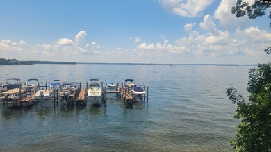 PRICE REDUCED...WELCOME TO SPENCES POINT ON LAKE MURRAY. Proud - photo 32