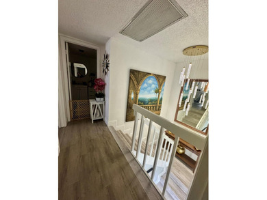 Completely Remodeled, beautiful and well-maintained 3-bedroom, 2 - photo 34