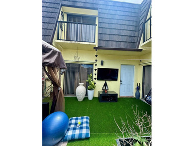 Completely Remodeled, beautiful and well-maintained 3-bedroom, 2 - photo 45