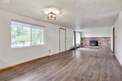 Nestled on nearly 3 acres, this welcoming ranch home has 3 - photo 9