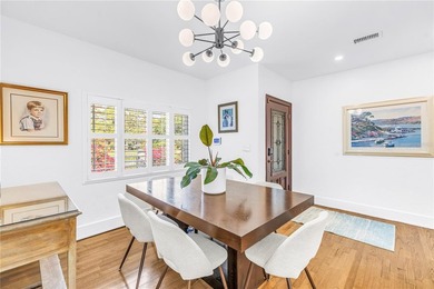 Location, location, location! Authentic Mid-Century Modern gem - photo 9