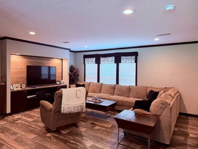 Discover your perfect starter home, vacation getaway, or - photo 5