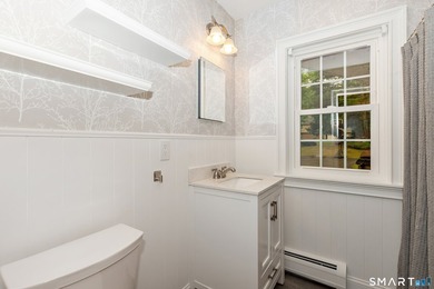 Welcome to this beautiful, private retreat at 15 Woodland Drive - photo 3