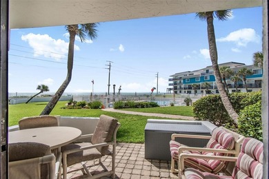 This versatile coastal two bedroom/2 bathrooms retreat offers - photo 35