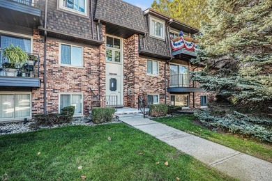 Lake Saint Clair Condo For Sale in Saint Clair Shores Michigan