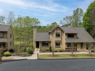 Lake Townhome/Townhouse For Sale in Salem, South Carolina