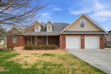MOTIVATED SELLERS!!!!!! ALL ONE LEVEL LIVING. LONG RANGE VIEWS - photo 2