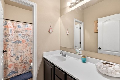 Looking to make your move to the highly desirable Bay Ridge - photo 11