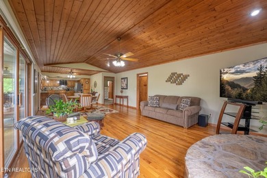 Tennessee Lake Life? HERE IT IS! Escape to the serenity of - photo 14