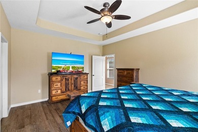 Looking to make your move to the highly desirable Bay Ridge - photo 18