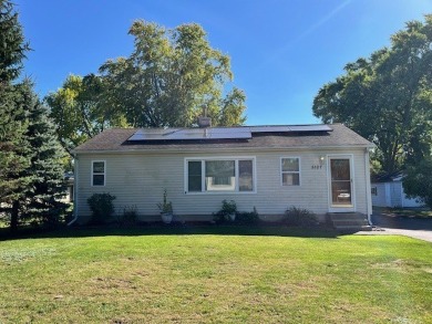 Lake Home For Sale in Mchenry, Illinois