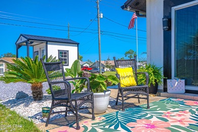 Beautifully designed 3 bedroom 2 bath home offering the perfect - photo 3